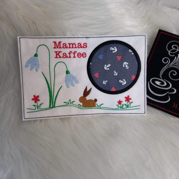 MugRug Tassenteppich Mamas Kaffee Muttertag Geschenk Entspannung bestickt