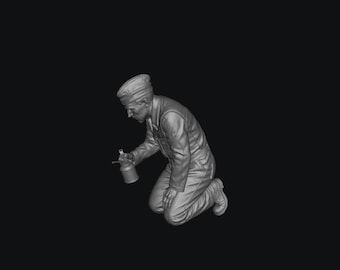 SW1154 WW2 RAF Ground Mechanic Kneeling B
