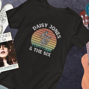Daisy Jones & The Six Inspired Record Flowers Vintage Style Retro Fictional Band T-shirt