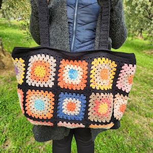 Crochet Granny Square Tote Bag: Black Boho Hobo Purse with Zipper