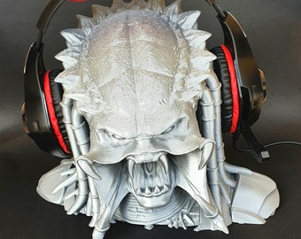 Predator Headphone Stand / Gaming Headset Bust / Home Office Desk Decor / Paintable Predator Figure