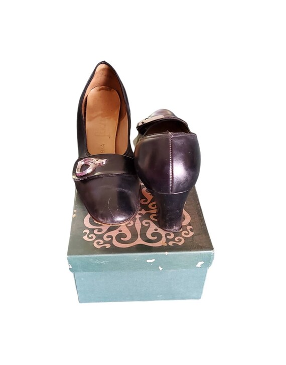 60s style heels 2025