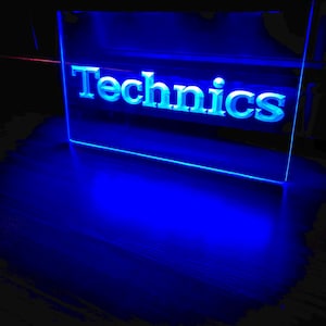 Letrero de neón LED Technics, tamaño 8x12