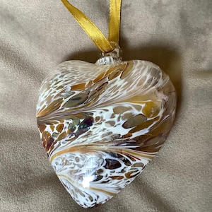Heart Shaped Glass Heart (W)