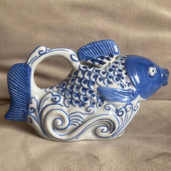 Vintage Chinese Fish Jug/Pot