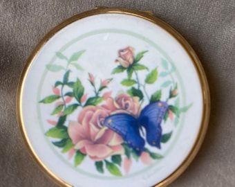 Vintage 1960s Stratton Compact