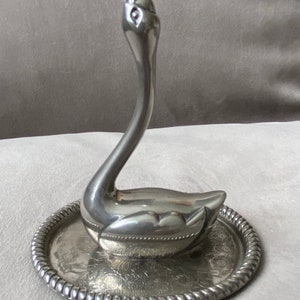 Swan Ring Holder (200)