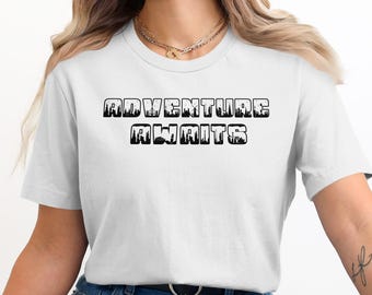 Camiseta «La aventura te espera», sudadera con capucha «Amante de los viajes», sudadera de cuello redondo «Viajero del mundo» con diseño icónico de paisaje urbano.