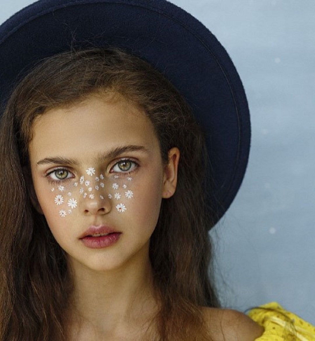 Daisy Flowers Fake Tattoo Freckles Temporary Face Tattoo Set Etsy