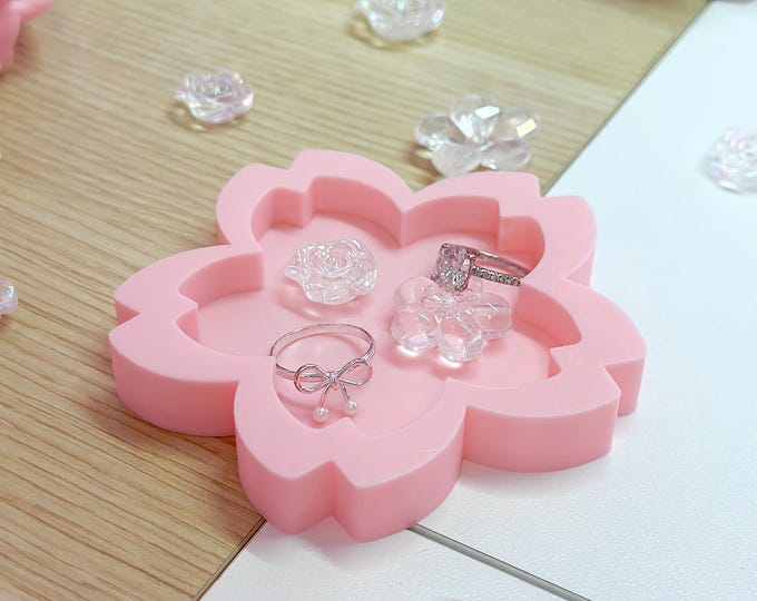 Sakura Trinket Tray Mini Cherry Blossom Jewelry Dish for Rings Kawaii Pink Mini Flower 3D Printed Tray for Trinkets, Toys, Gadgets