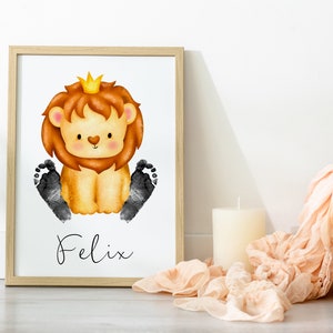 Babygeschenk Löwe personalisiert Geschenk Fußabdruck Wandbild Baby & Kinderzimmer Deko Geschenk zur Geburt, Taufe PDF Download Bild 6