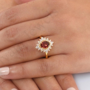 Vintage Oval Garnet Ring: Art Deco Style, Gold Plated