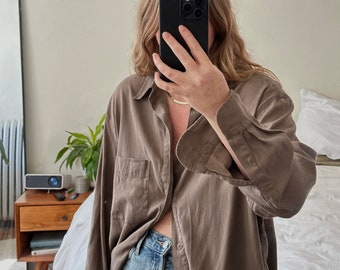 Vintage oversized brown button down, Oversized taupe shirt, boyfriend shirt, big light brown button down