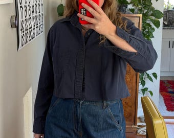 Reworked 90s Cropped navy blue Button Down with Long Sleeves and Matching Scrunchie