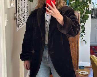Vintage Dark Brown Faux Fur Coat: Oversized 80s Style