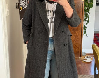 Vintage Dark Gray Herringbone Wool Coat With Black Velvet Collar