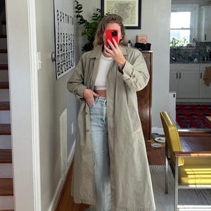 Vintage Classic Tan Trench Coat, light tan trench, Oversized beige trench coat, full length beige trench coat, classic Mac