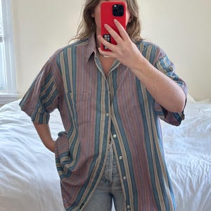 Camicia abbottonata in cotone a righe vintage: vestibilità oversize anni &#39;90