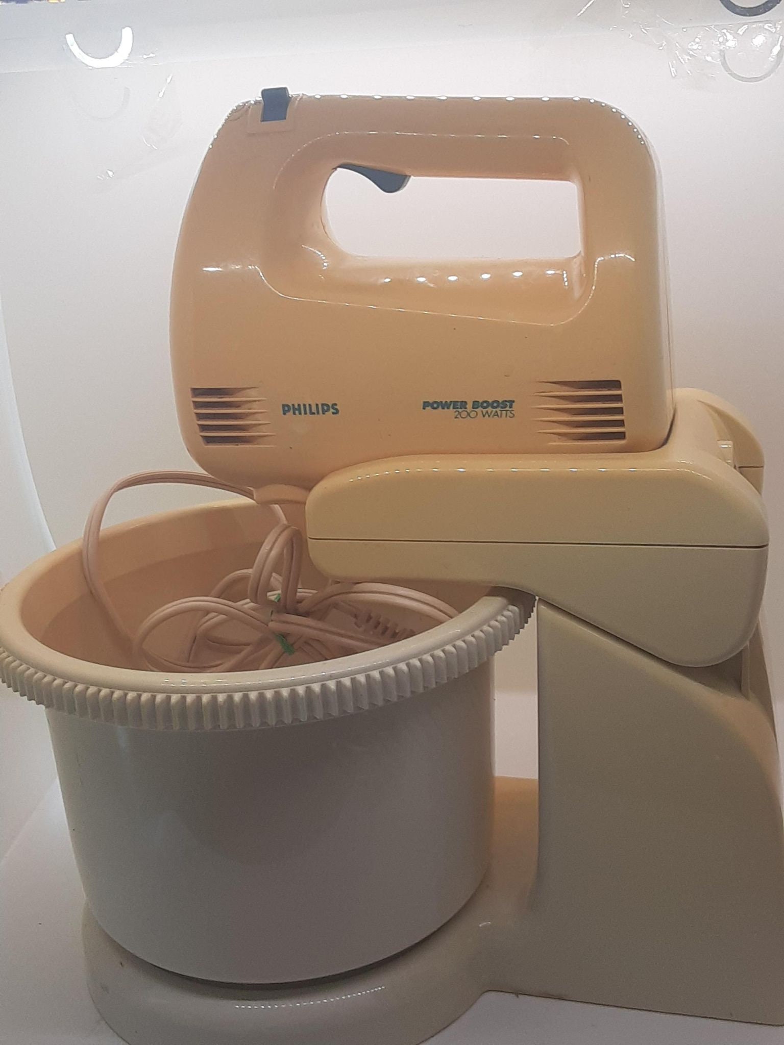 philips hand mixer with stand and bowl