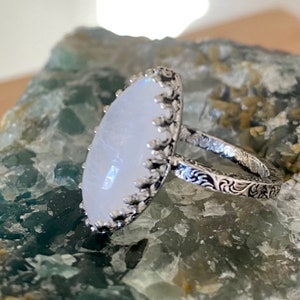Moonstone ring size 7 1/4