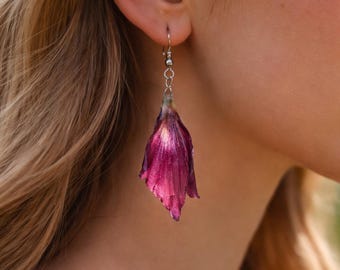 Real Hibiscus Petal Earrings – Preserved Botanical Nature Jewelry