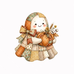 K&ouml;nnte beinhalten: Eine geisterf&ouml;rmige Figur aus verschiedenen Patchwork-Stoffmustern in Orange-, Gelb- und Gr&uuml;nt&ouml;nen. Die Figur hat ein l&auml;chelndes Gesicht mit rosigen Wangen, tr&auml;gt eine gro&szlig;e karierte Schleife und h&auml;lt einen orangefarbenen K&uuml;rbis mit Weizen und Blumen.