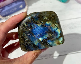Blue Flash Labradorite Freeform | Polished Crystal Decor (10 oz)