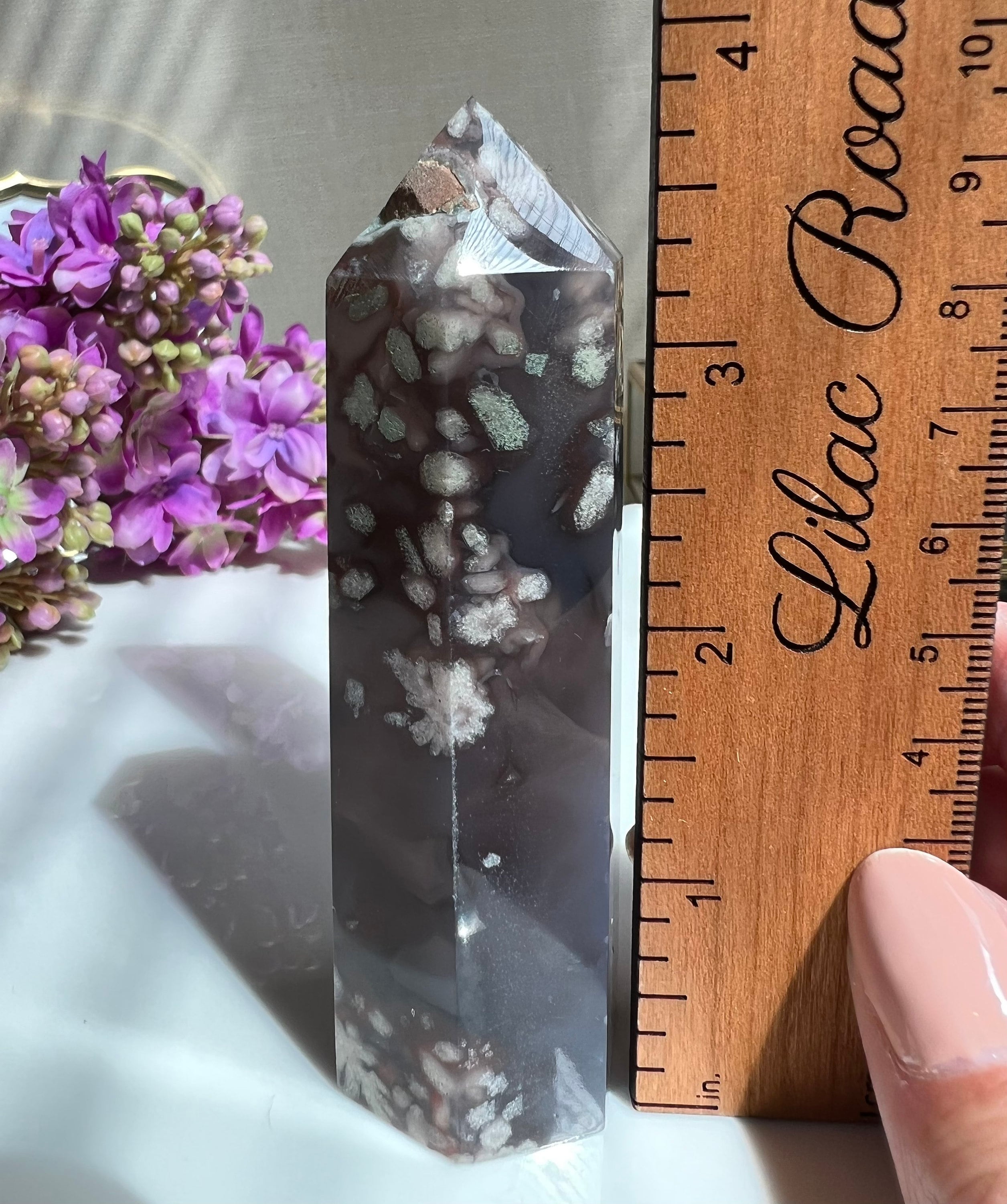 黒花瑪瑙　タワー　天然石 マダガスカル産の美しい黒花瑪瑙タワー | 桜の花瑪瑙ポイント