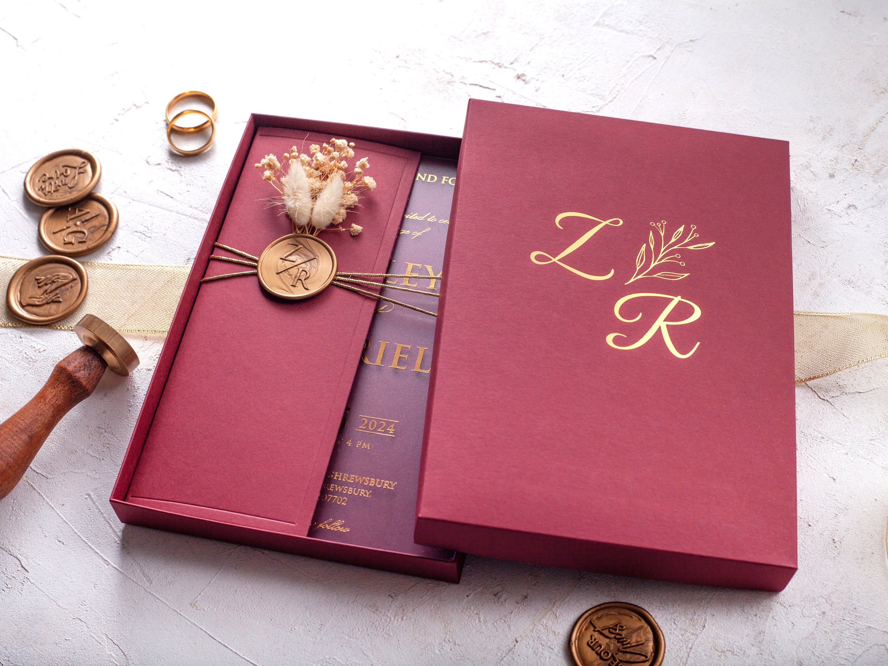 Burgundy Gold Foil Acrylic Wedding Invite Box With Folded Invitation