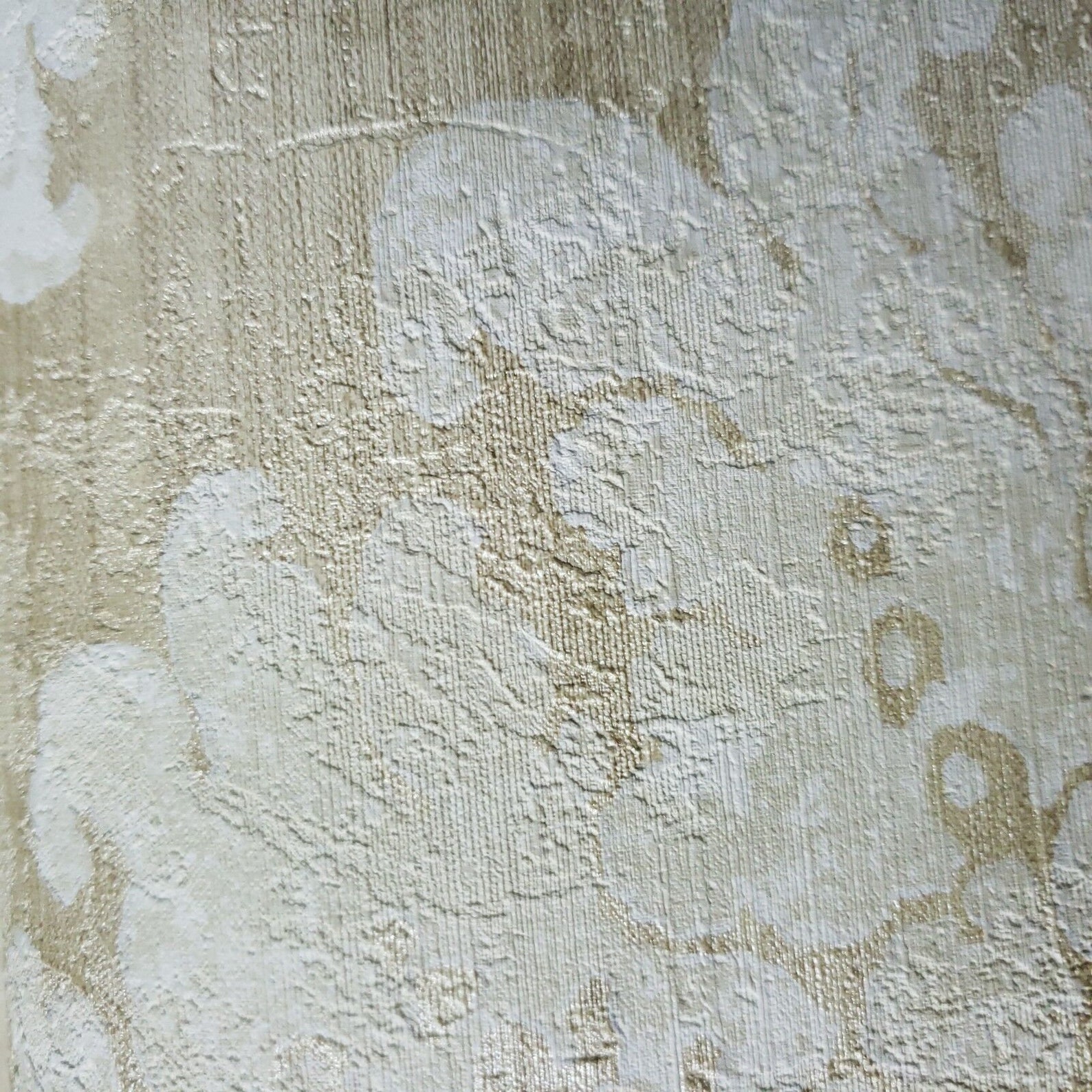 Victorian Wallpaper Brass Gold Metallic off White Beige Damask Textured ...