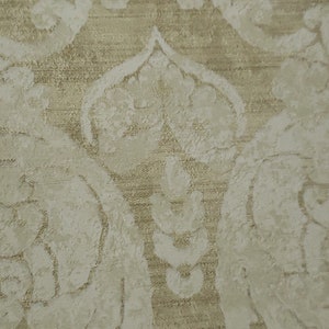 Victorian Wallpaper Brass Gold Metallic off White Beige Damask Textured ...