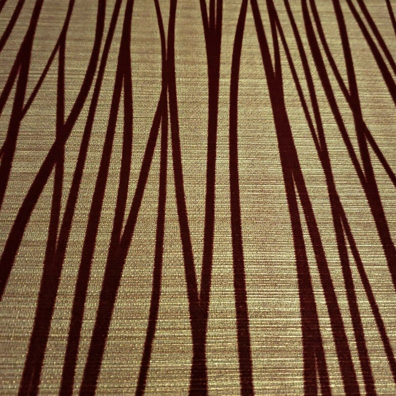Carta da parati con trama floccata Flock linee di floccaggio metallizzato oro velluto rosso bordeaux immagine 7