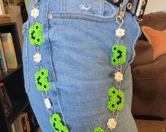Frog & Daisy Jean Chain - Super Cute and Fun Perler Bead Frog Daisy Jean Chains - 22 Inches Long - Heavy Duty Jump Rings and Extra Flowers