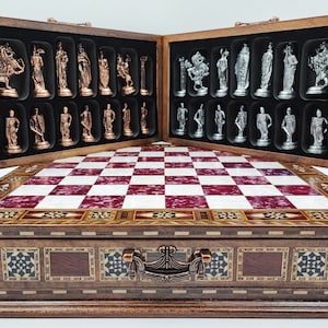 Christmas Berry Color Chess Board, Handmade Chess Set, Natural Wooden Chess Set, Drawer Chess, VIP Chess Set, Medieval British Chess Pieces