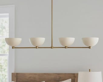 Lámpara de araña lineal moderna de cuatro luces de latón – Iluminación minimalista tipo cúpula hecha a mano para isla de comedor, cocina y decoración contemporánea.