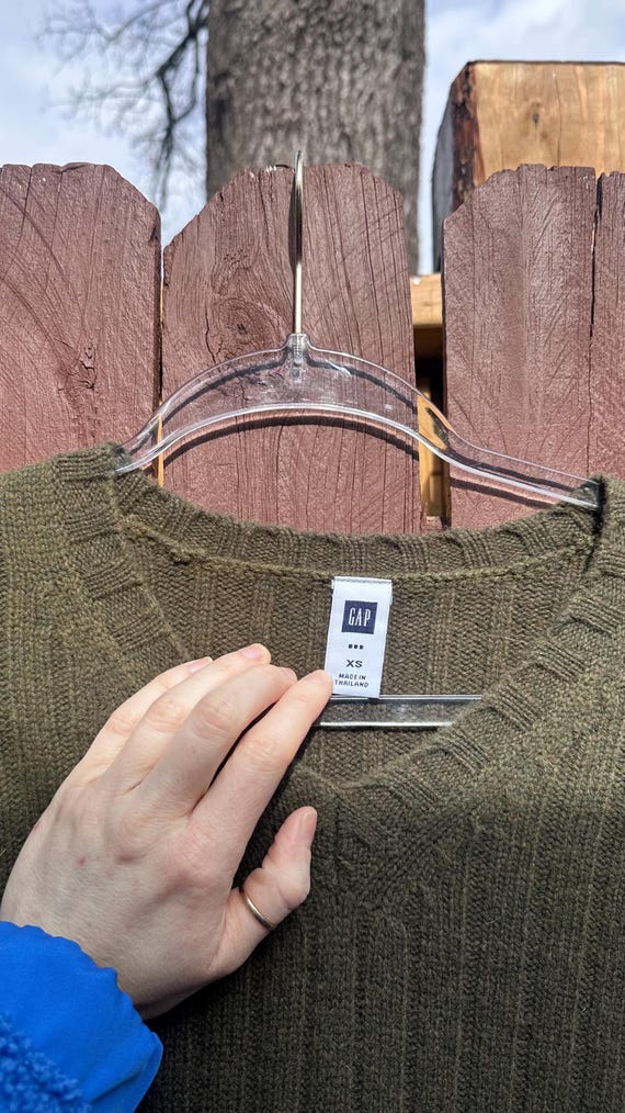 2000s Gap Sweater - image 4