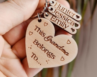 Personalised Cute This Grandma Belongs To... Keyring Laser Engraved with Kids Name Ideal birthday present or stocking filler Gift for Nanny