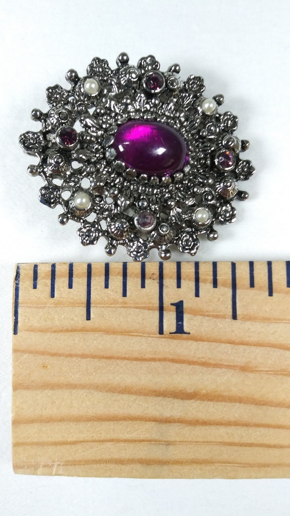 Vintage Sarah Coventry Purple/Pearl Jeweled Penda… - image 9