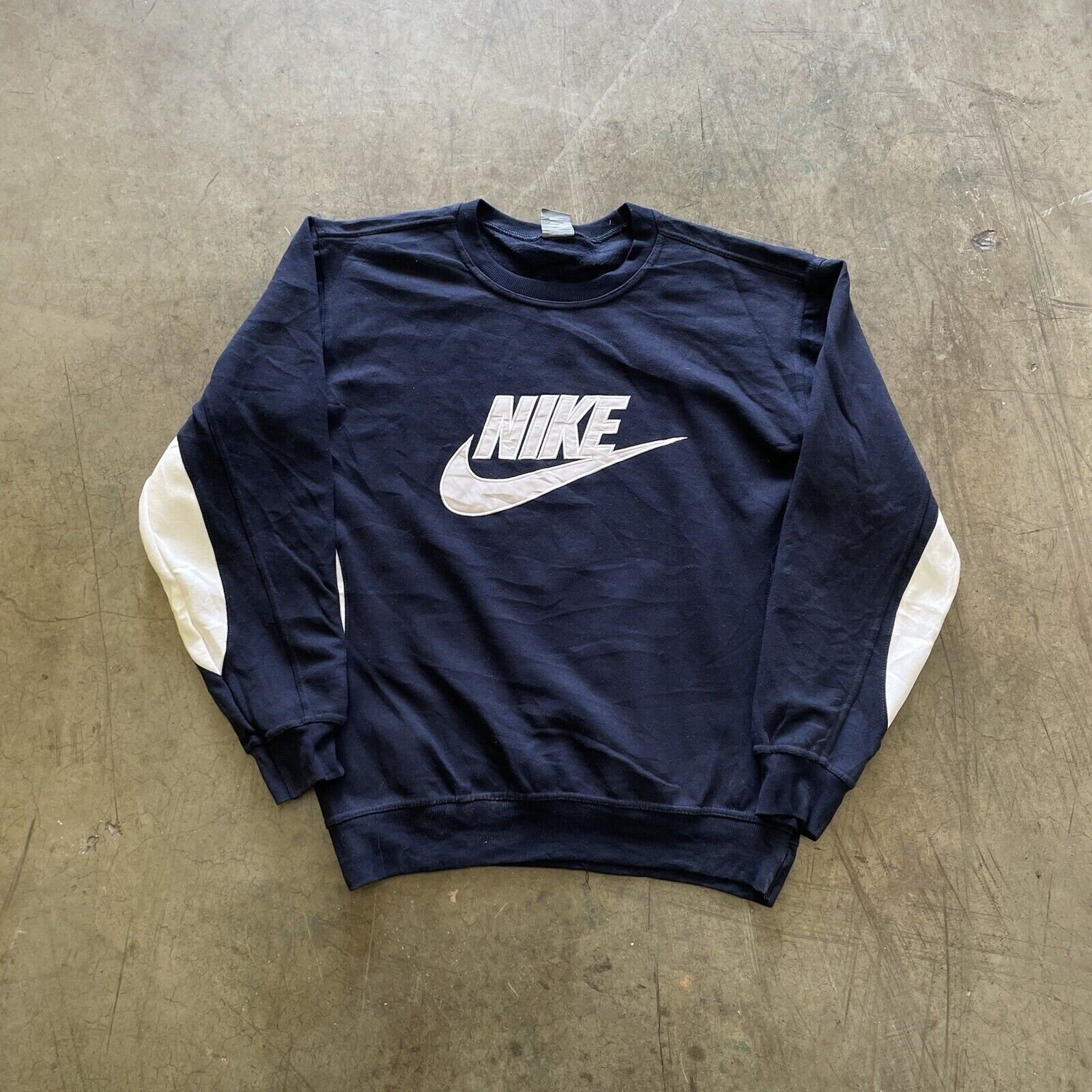 men nike vintage crewneck