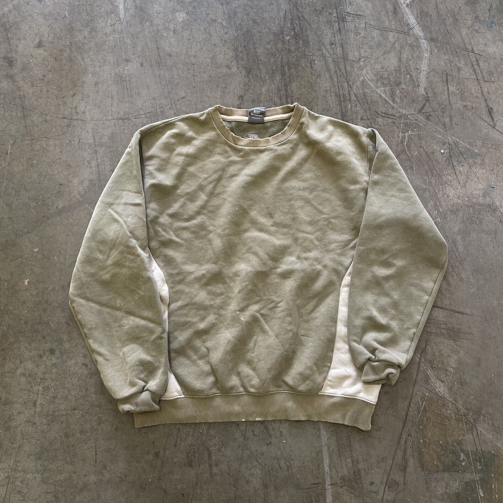beige vintage nike sweatshirt