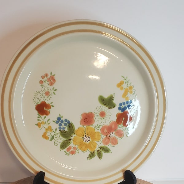 Sweet Flowers Collection Stoneware 10 5/8"e