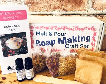 Organic Soap Making Kit - 100% Natural - Made in the UK - Vegan Friendly - Aromatherapy Melt & Pour Soap DIY Set - Craft Kit