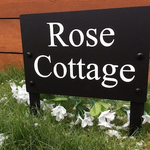 PERSONALISED / CUSTOM HOUSE Name Sign with Posts / Legs / Spikes 30cm x 20cm