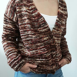 Hand-knitted oversized cardigan made of high-quality wool – stylish, warm and soft