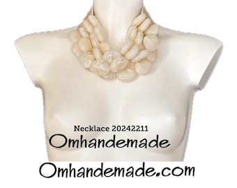 20242211 Cream necklace, bib necklace, layered multi-strand relief necklace, maxi choker necklace in resin with leather braces