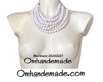 20242217 matte white necklace, bib necklace, layered multi-strand choker necklace in resin and leather relief, white pearl necklace