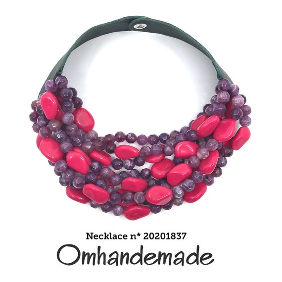 20201837 purple and fuchsia necklace, bib necklace, chunky necklace, multistrand necklace, beaded layering necklace, statement necklace