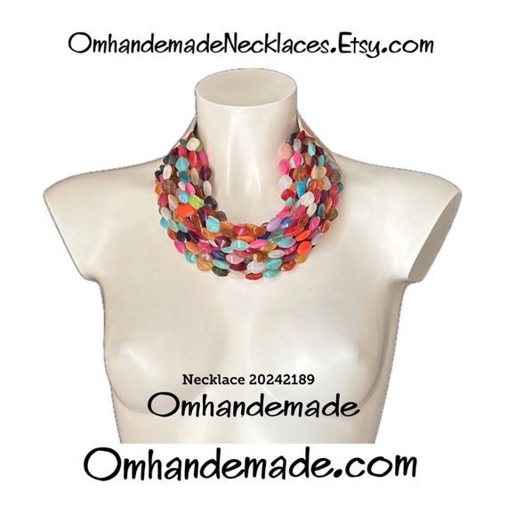 20242189 colorful necklace, bib necklace, multi-strand relief layered choker necklace, chunky necklace, statement necklace