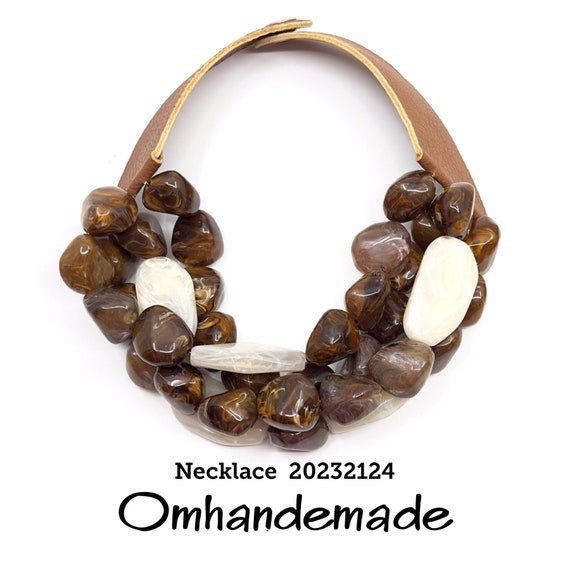 20232124 Brown and beige necklace, stones necklace, bib necklace multilayer choker necklace embossed maxi necklace with leather collar