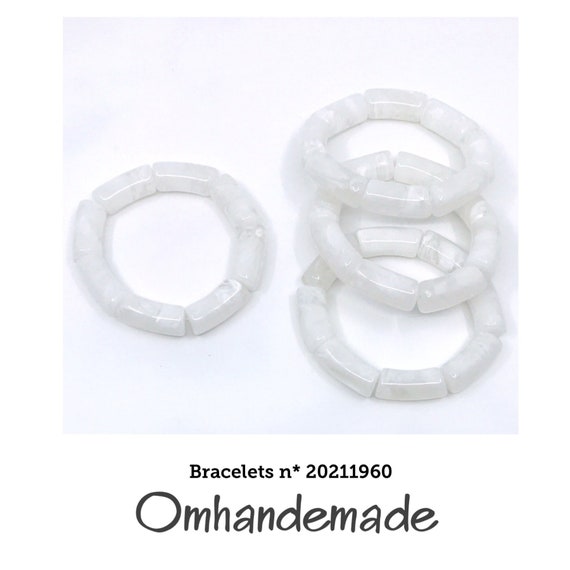 20211960 White bracelets by Omhandemade, set of 3 bracelets in white resin, adjustable bamboo bracelet with elastic, gift idea for her